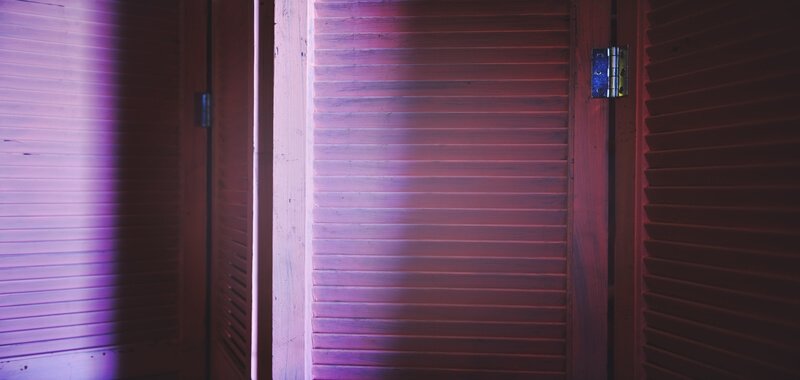 Partition screen with purple light